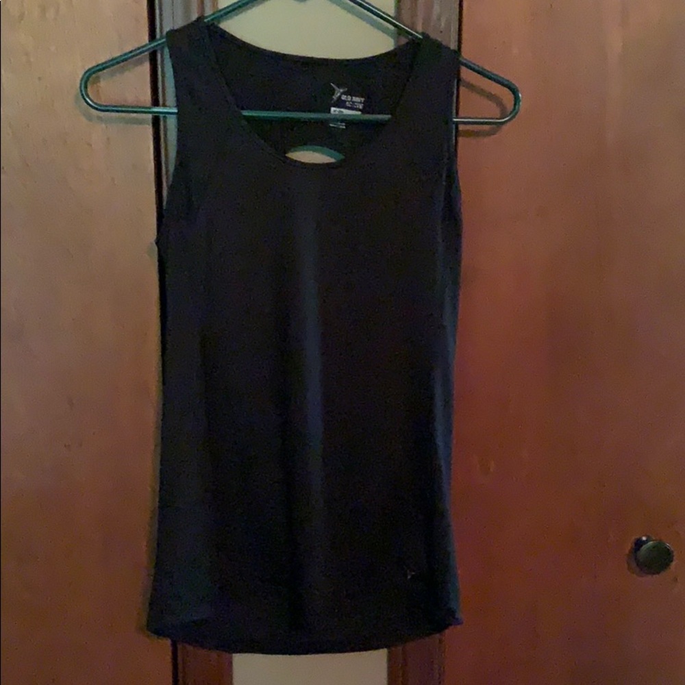 Key hole work out tank
